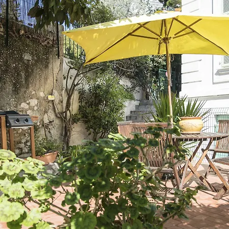 Cote Jardin Apartment